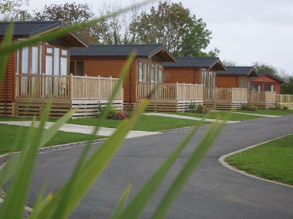 Ashbourne Heights Holiday Park Exterior foto